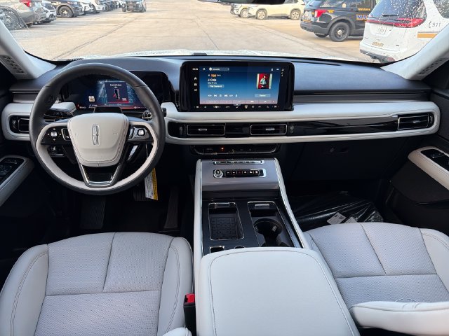 New 2027 Lincoln Aviator AWD image 18