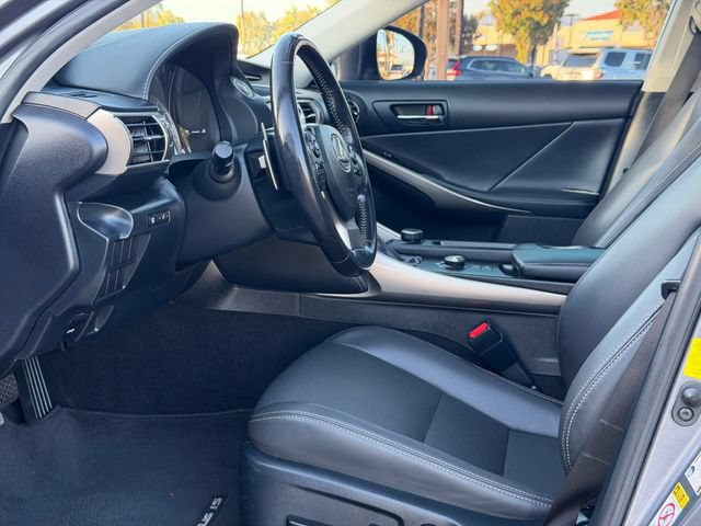 Used 2016 Lexus IS 200t RWD image 16