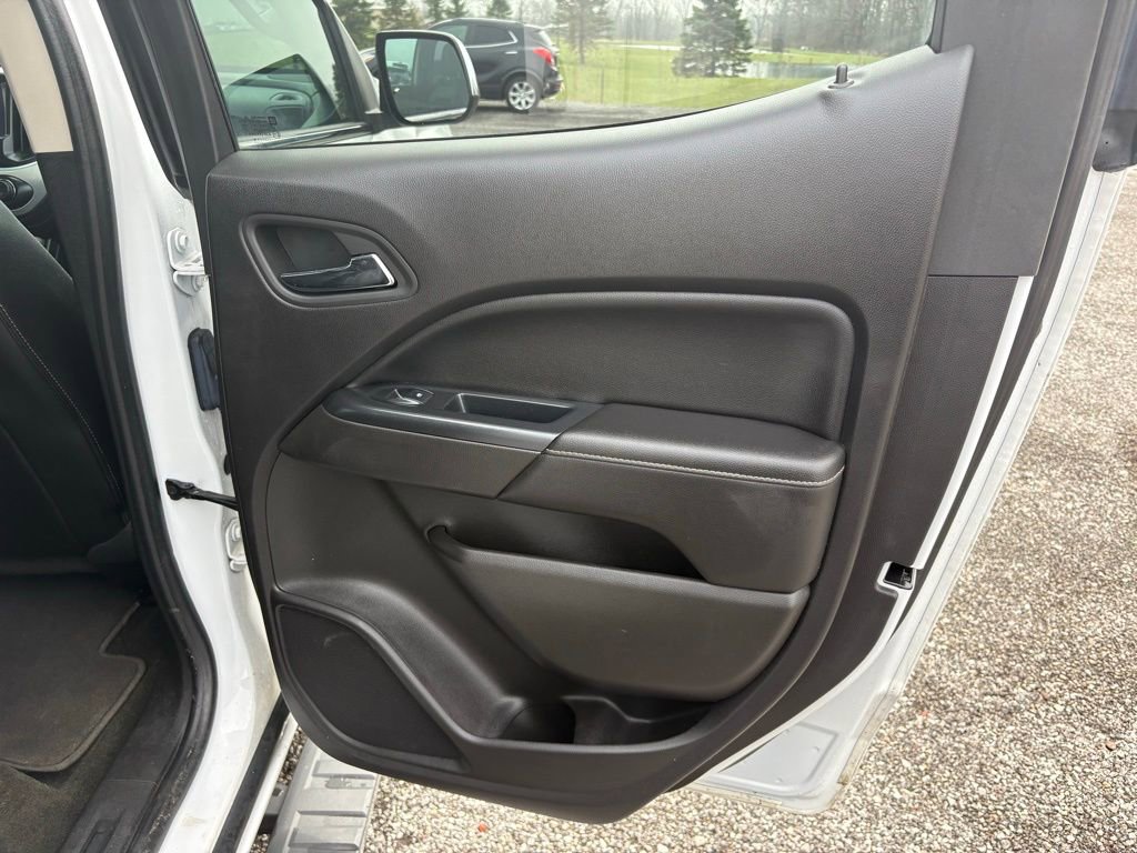 Used 2016 GMC Canyon SLT image 14