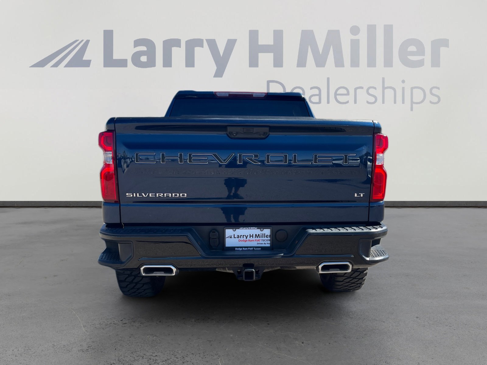 Used 2023 Chevrolet Silverado 1500 LT Trail Boss image 4