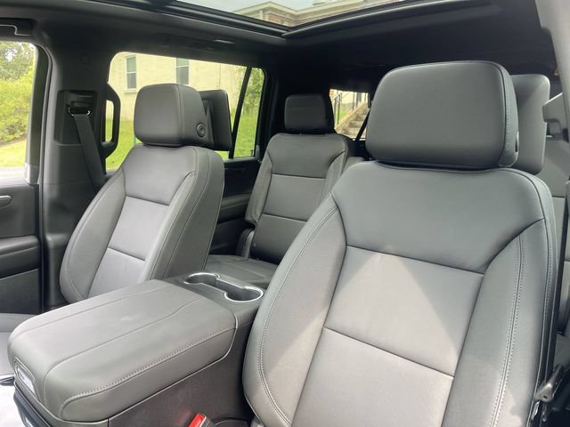 New 2026 Chevrolet Suburban Z71 w/ Z71 Off-Road Package AWD/4WD image 11