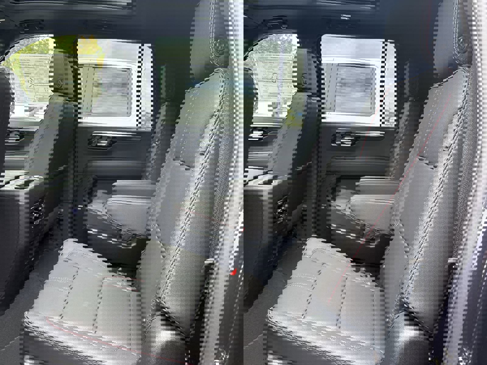 New 2026 Chevrolet Suburban RST w/ Comfort Package image 25