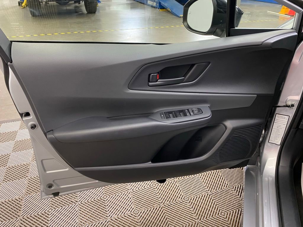 Used 2025 Toyota Prius LE image 23