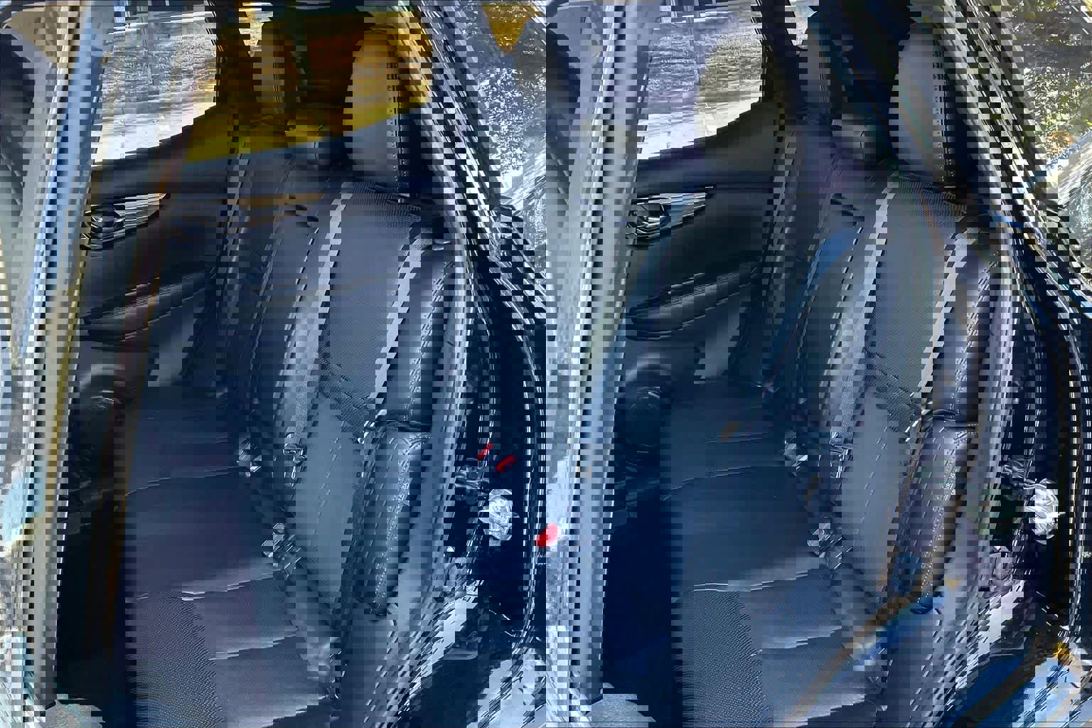 Used 2022 Nissan Rogue Sport SL image 19