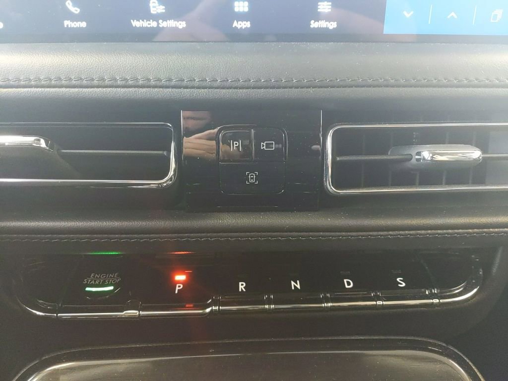Used 2022 Lincoln Nautilus AWD image 18