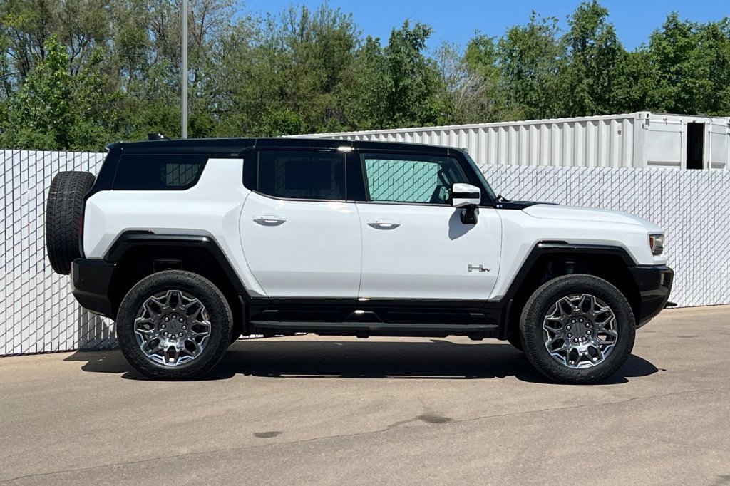 New 2025 GMC Hummer EV 3X image 3