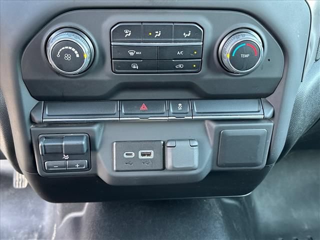 Certified 2022 Chevrolet Silverado 2500 Custom w/ Gooseneck/5TH Wheel Package AWD/4WD image 28