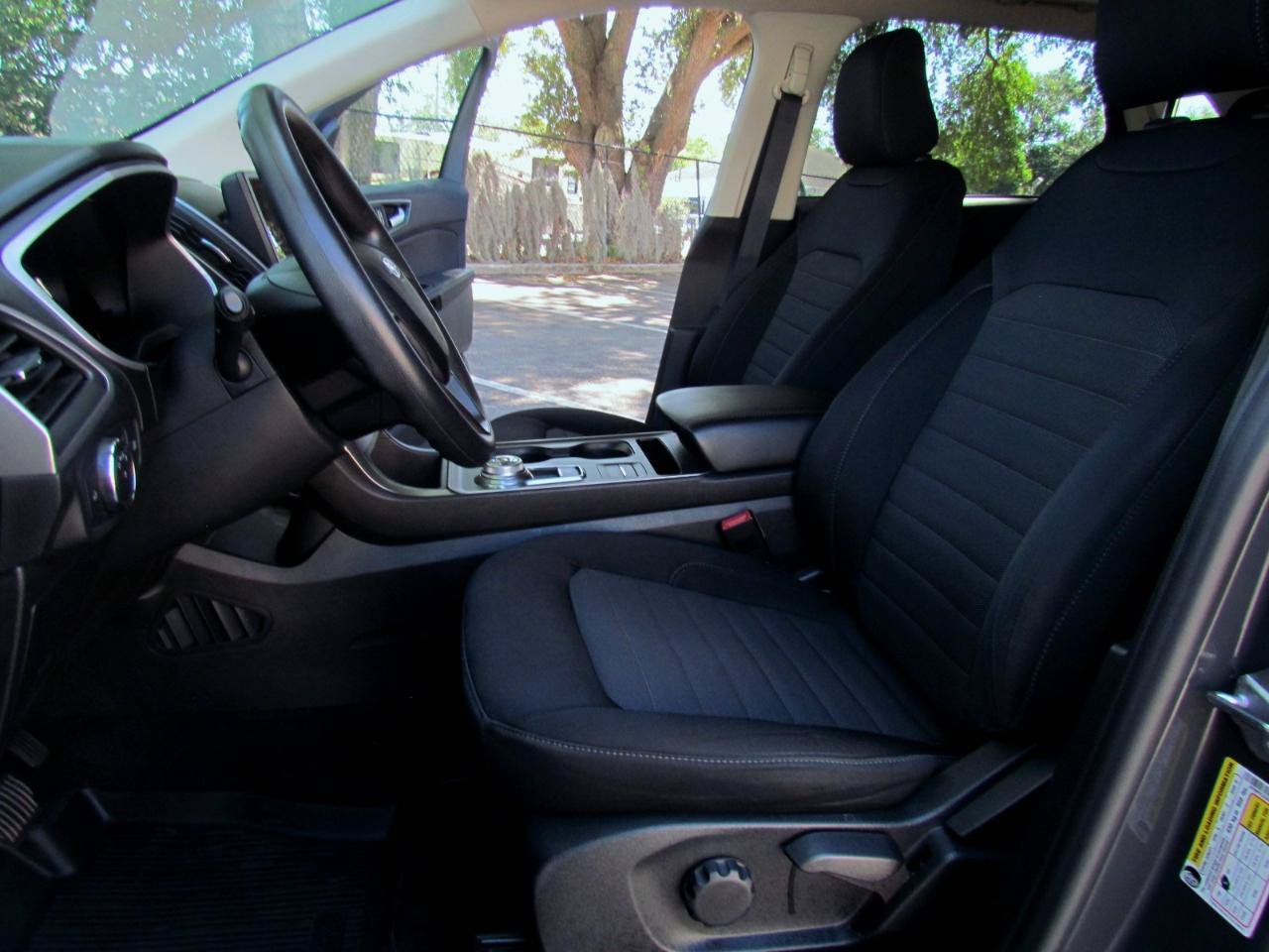 Used 2021 Ford Edge SE FWD image 30