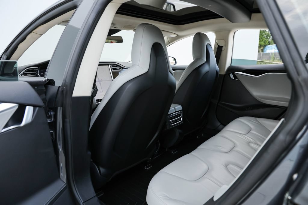 Used 2014 Tesla Model S RWD image 25