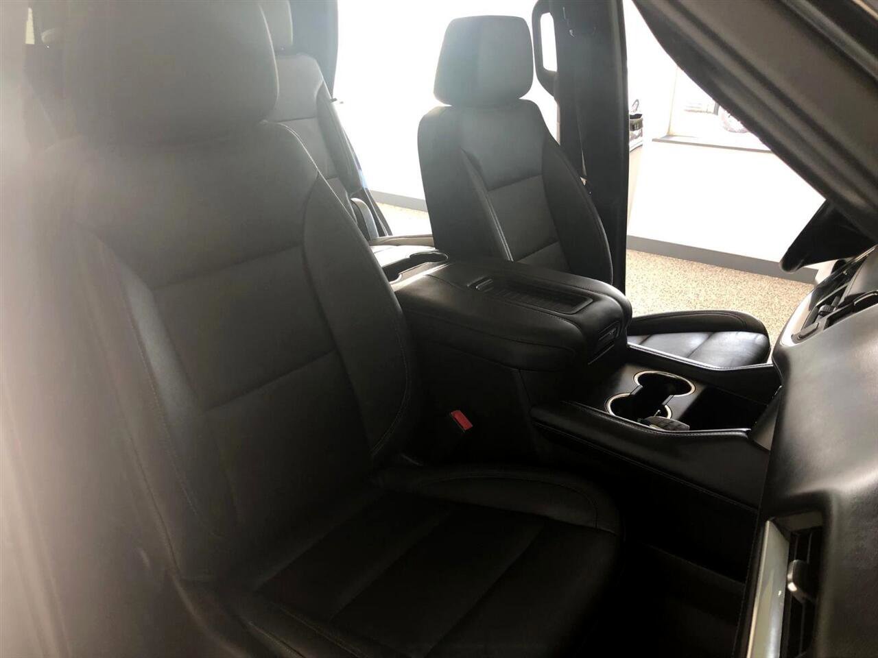 Used 2022 Chevrolet Tahoe LT w/ LT Signature Plus Package image 14