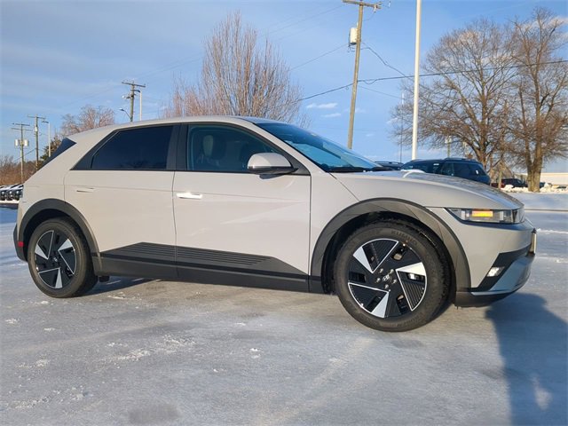 New 2026 Hyundai Ioniq 5 SEL image 2