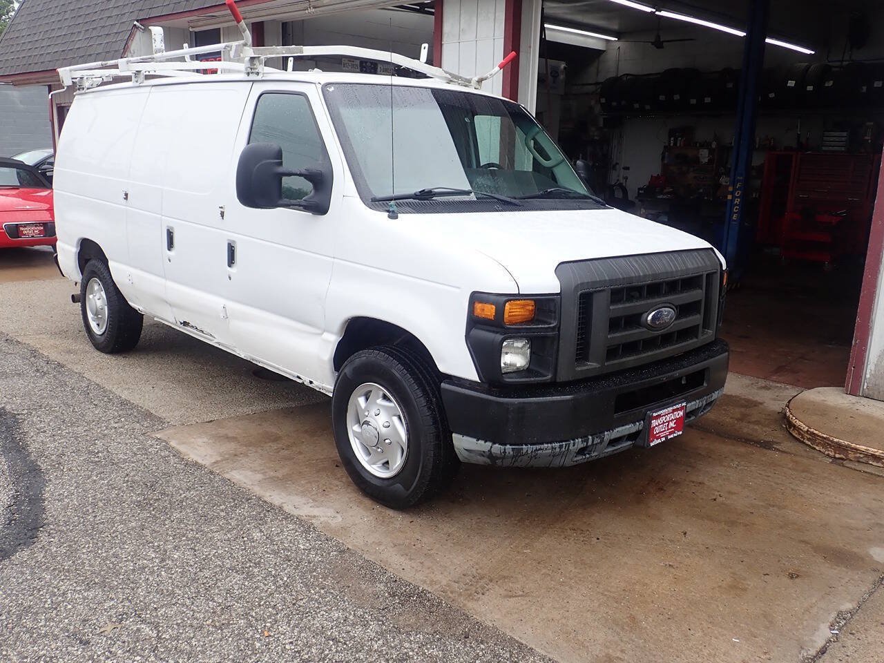 Used 2012 Ford E-250 and Econoline 250 w/ Commercial Cargo Van Pkg RWD image 16