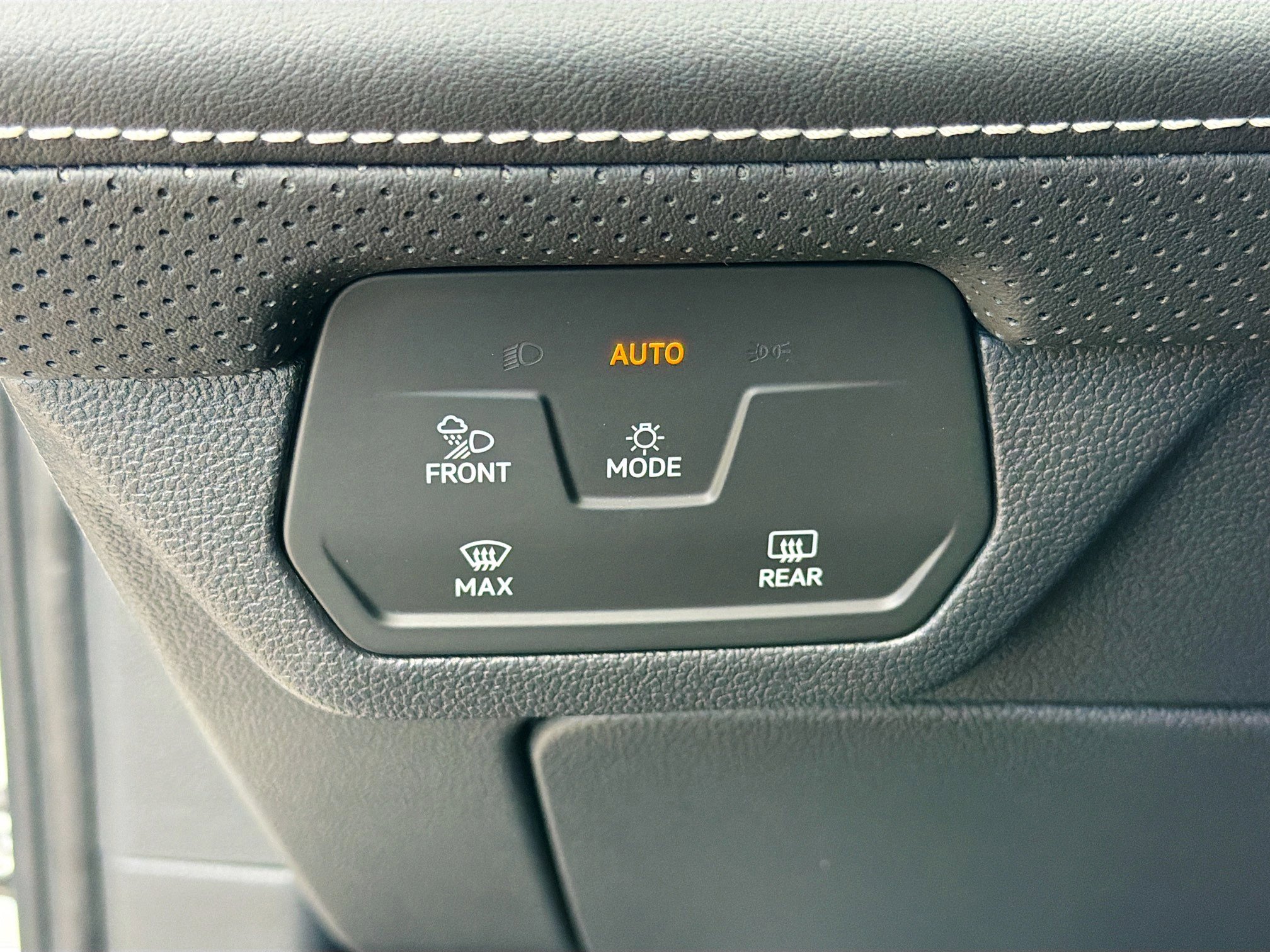 New 2026 Volkswagen Atlas Cross Sport SEL Premium R-Line image 36