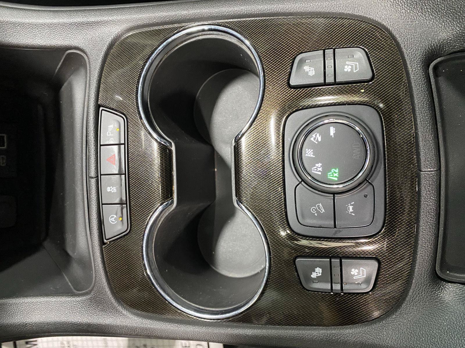 Used 2023 GMC Acadia AT4 w/ Preferred Package AWD/4WD image 27