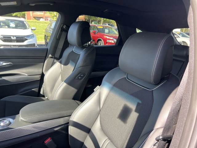 Used 2025 Genesis GV70 3.5T Sport AWD/4WD image 9