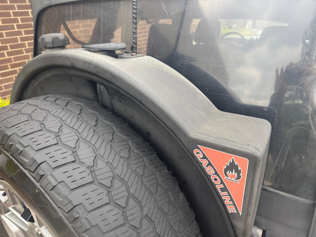 Used 2016 Jeep Wrangler Unlimited Sport w/ Connectivity Group AWD/4WD image 36