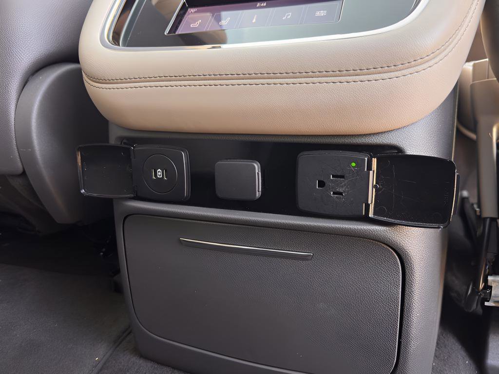 Used 2024 Lincoln Navigator L Reserve AWD/4WD image 28