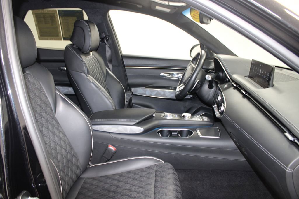 Used 2022 Genesis GV70 3.5T Sport w/ Sport Advanced Package image 26