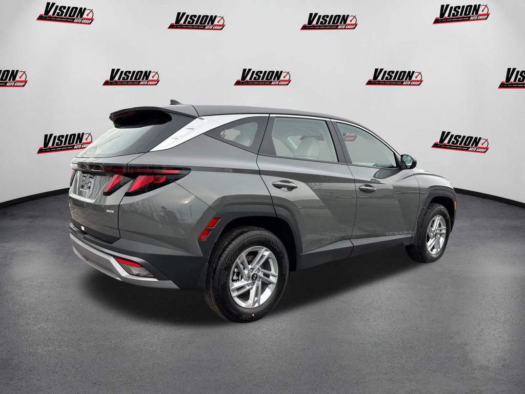 New 2026 Hyundai Tucson SE image 5