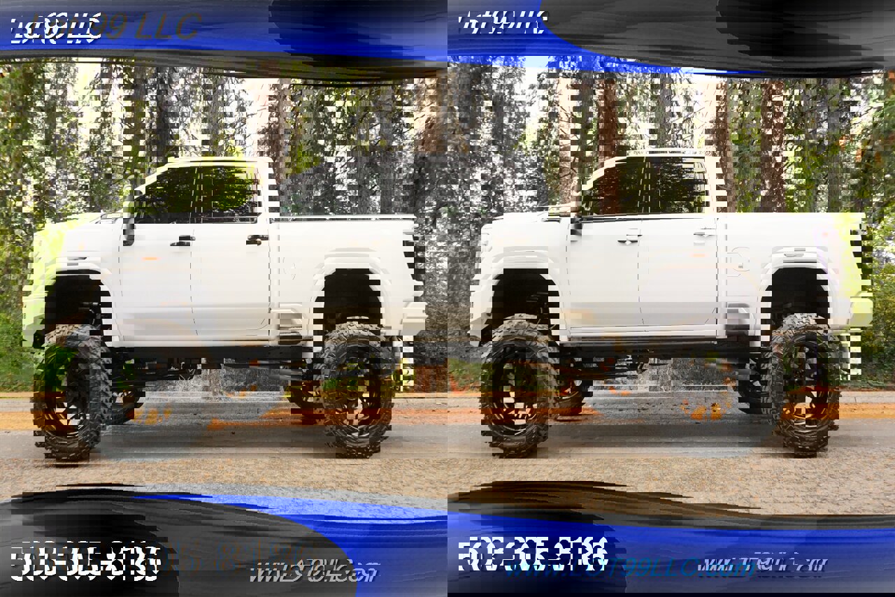 Used 2020 GMC Sierra 2500 AT4 w/ AT4 Premium Package image 1