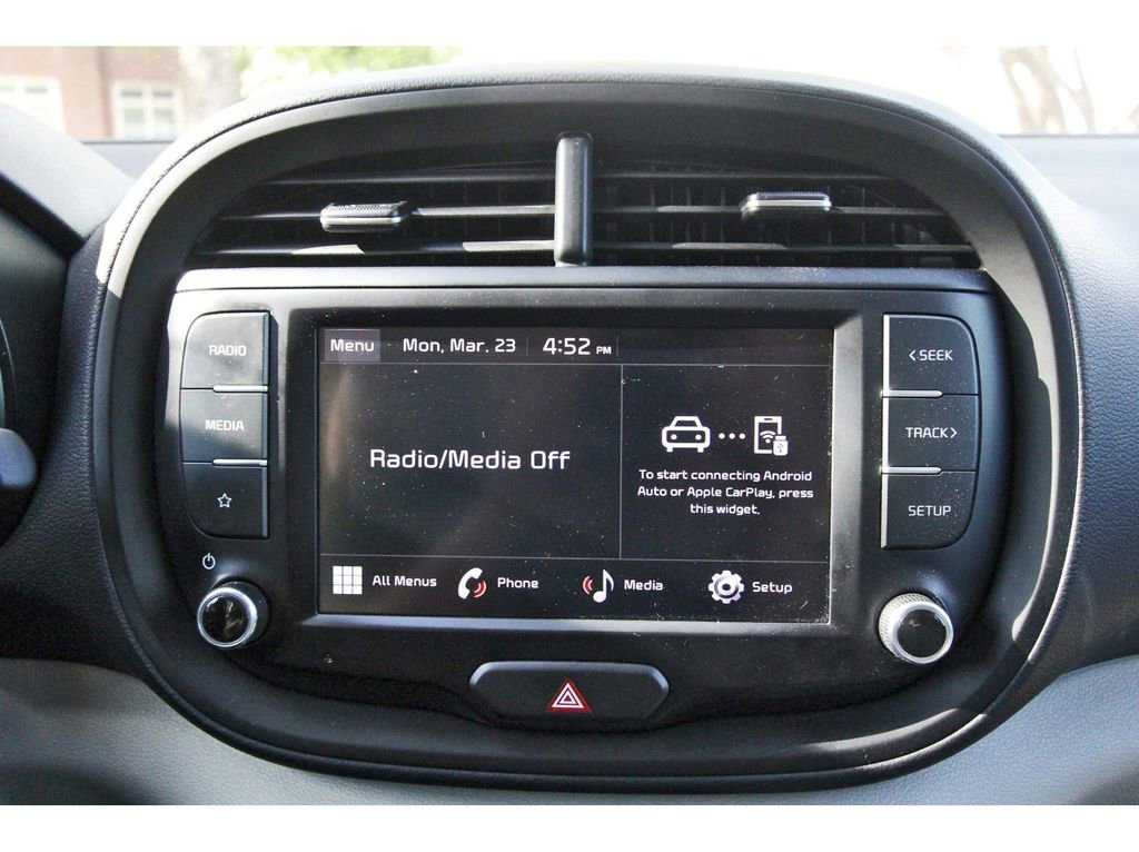 Used 2023 Kia Soul LX w/ LX Technology Package image 26