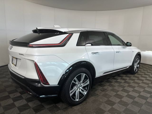 Used 2024 Cadillac Lyriq Tech image 3