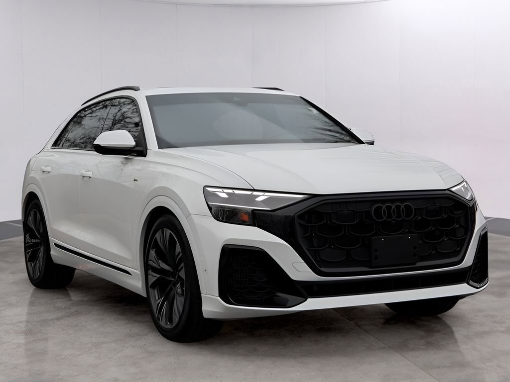 Used 2025 Audi Q8 Premium Plus image 3
