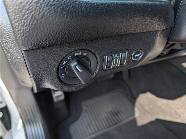 Used 2019 Dodge Challenger SXT RWD image 24