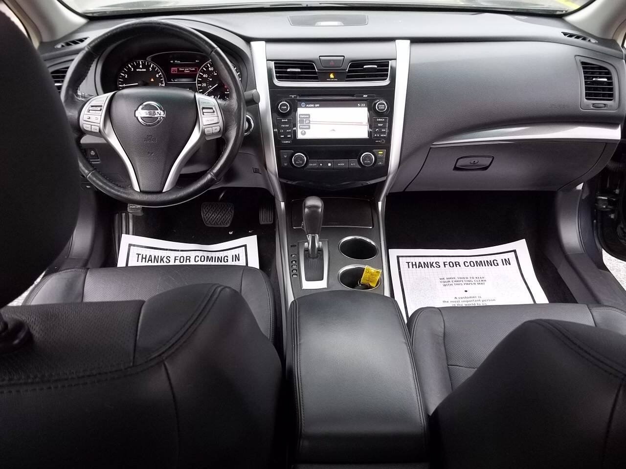 Used 2013 Nissan Altima 2.5 SL w/ Technology Pkg FWD image 17