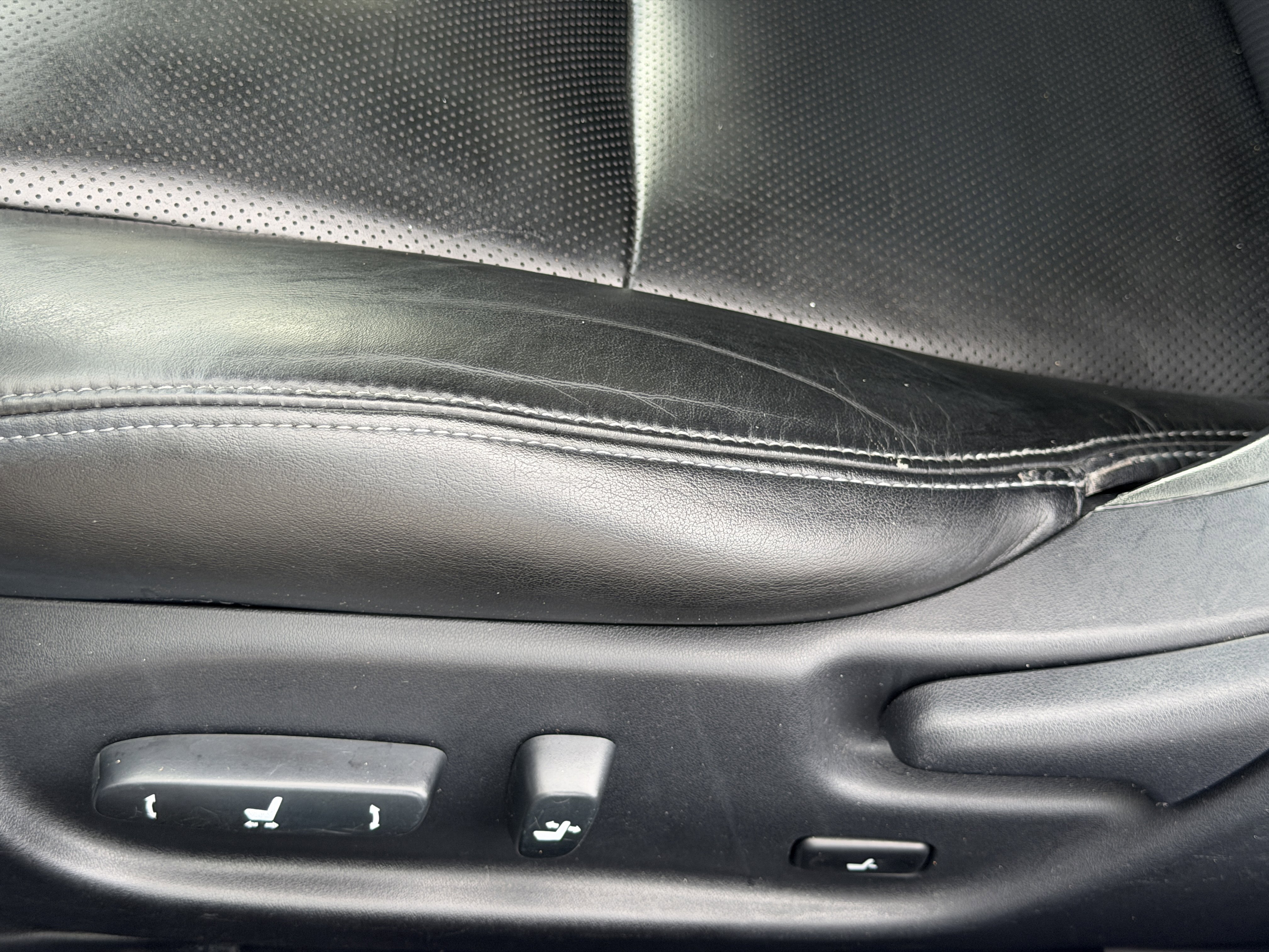 Used 2014 Lexus IS 250C w/ Luxury Package image 18