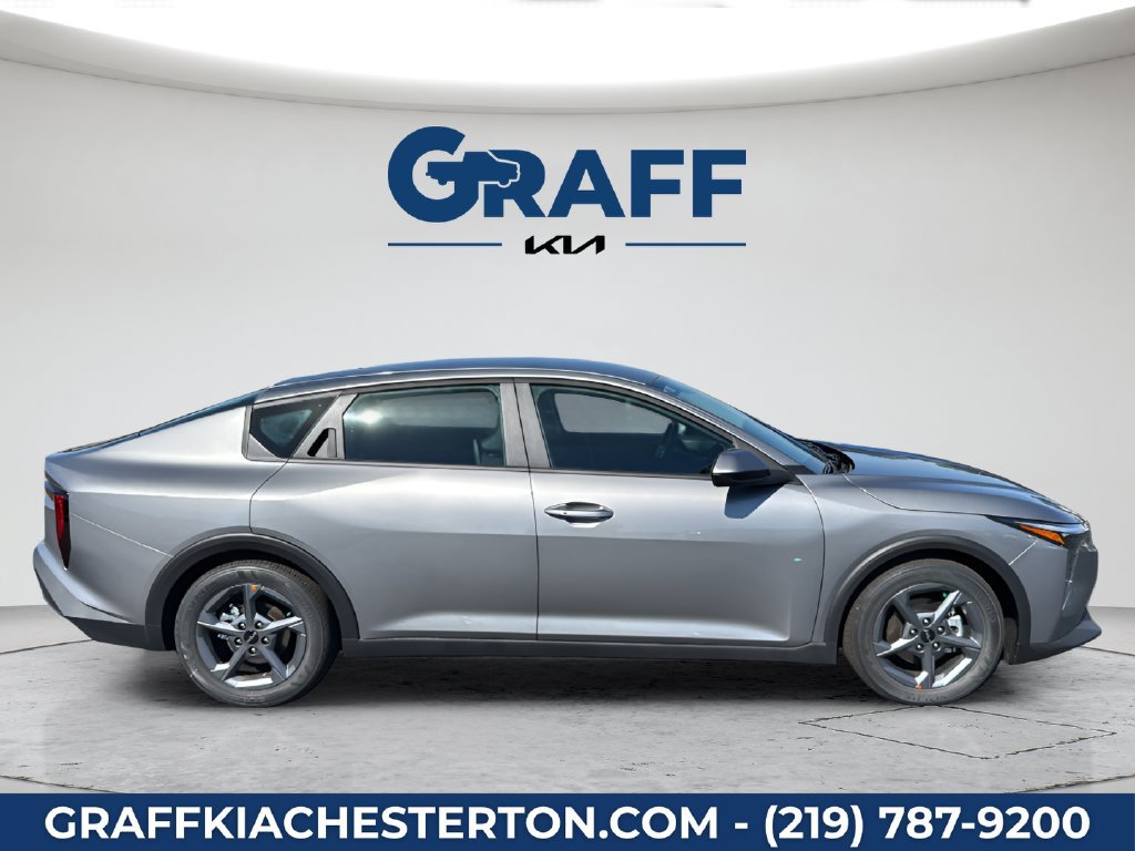 New 2026 Kia K4 FWD image 9