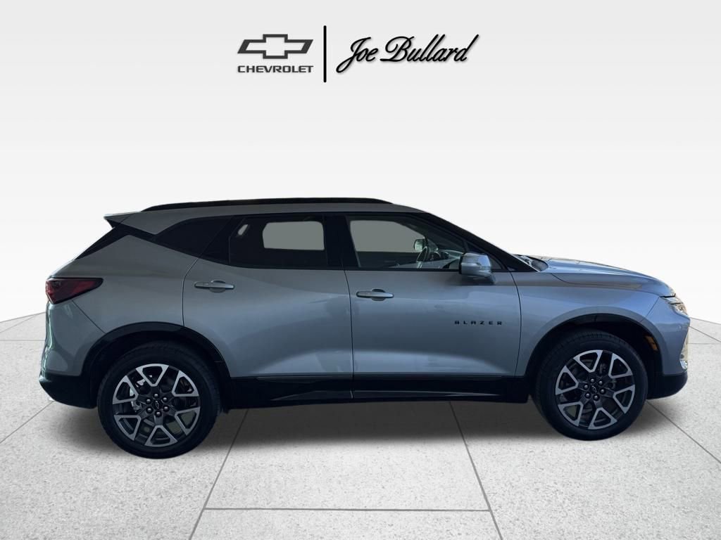 Used 2025 Chevrolet Blazer RS image 7