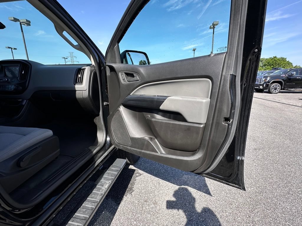 Certified 2021 Chevrolet Colorado W/T w/ Custom Special Edition AWD/4WD image 16