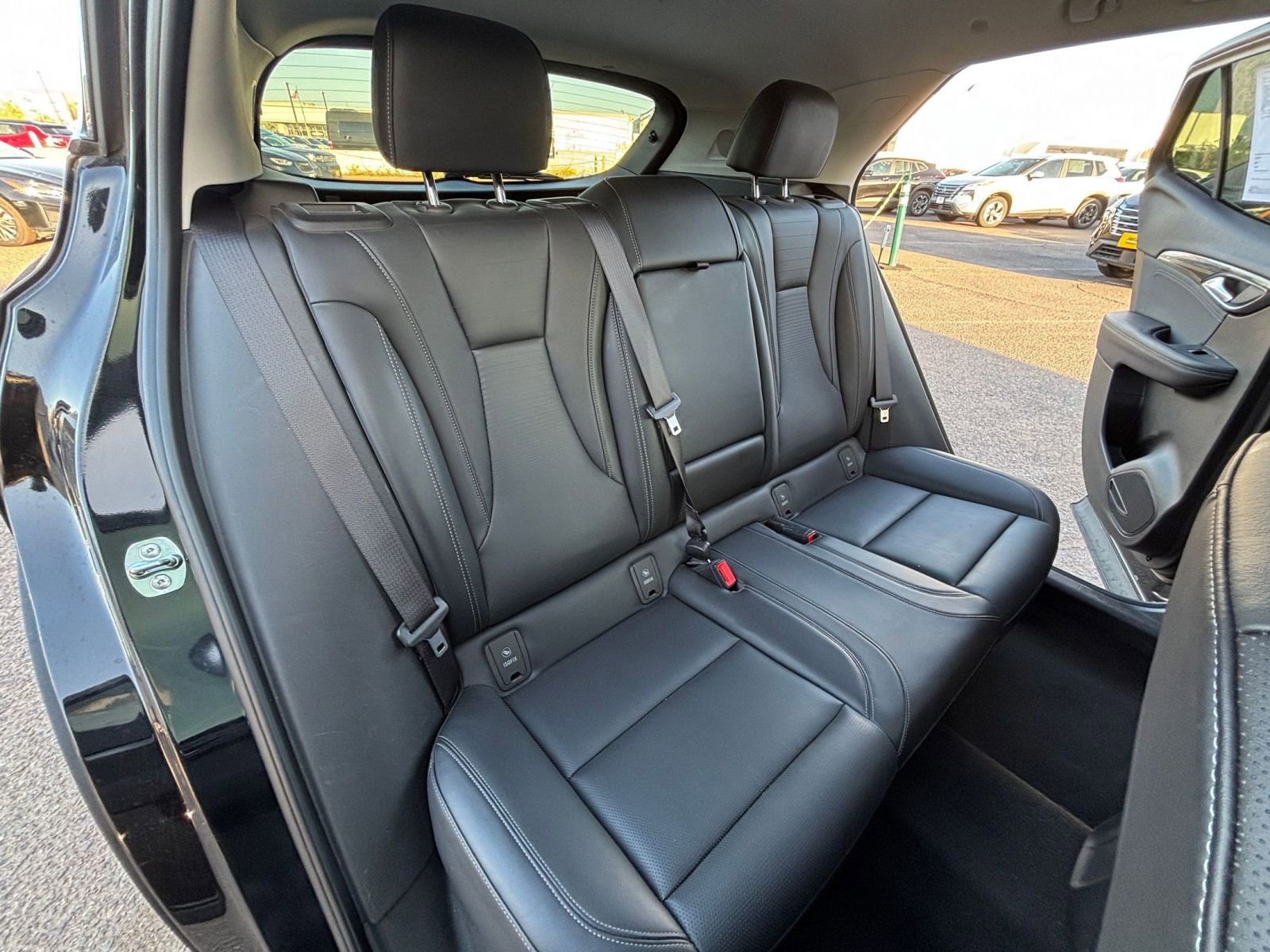 Used 2024 Buick Envision Preferred AWD/4WD image 39