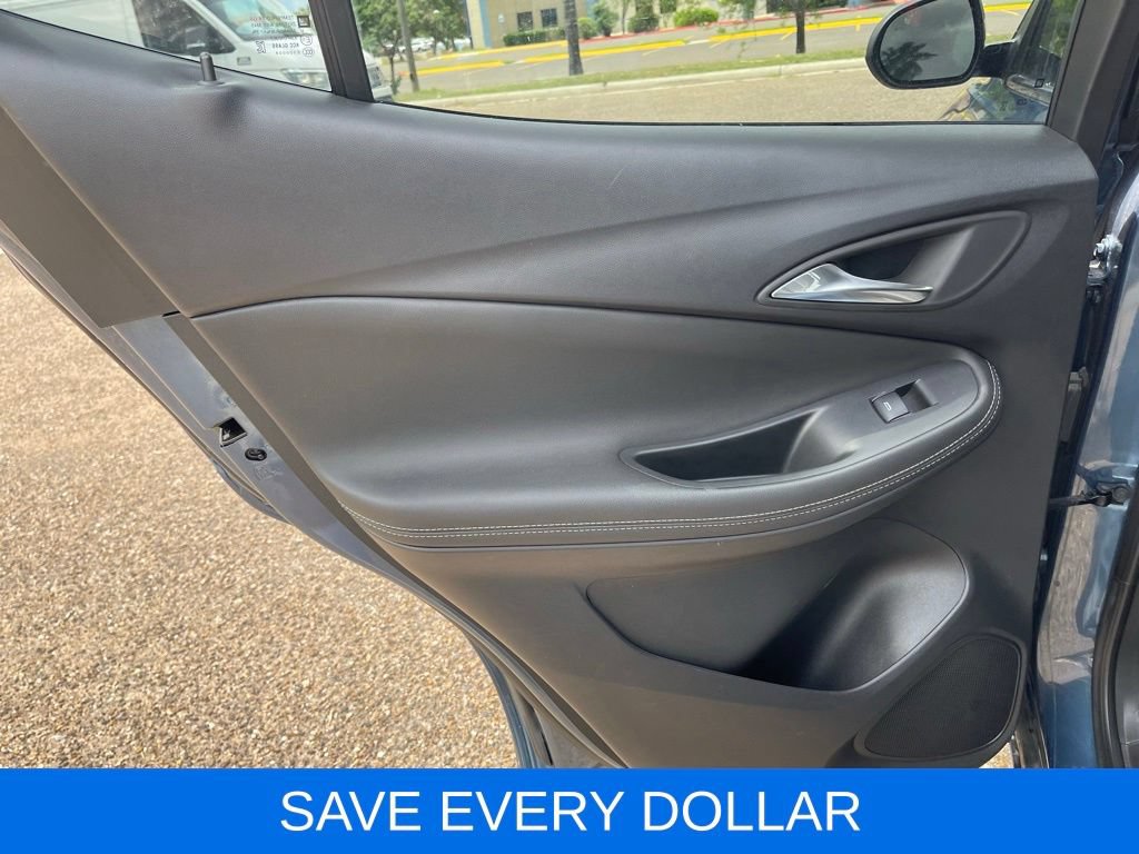 Used 2024 Buick Encore GX Avenir w/ Avenir Convenience Package AWD/4WD image 18