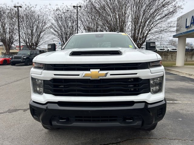 Used 2024 Chevrolet Silverado 2500 Custom w/ Custom Value Package image 8