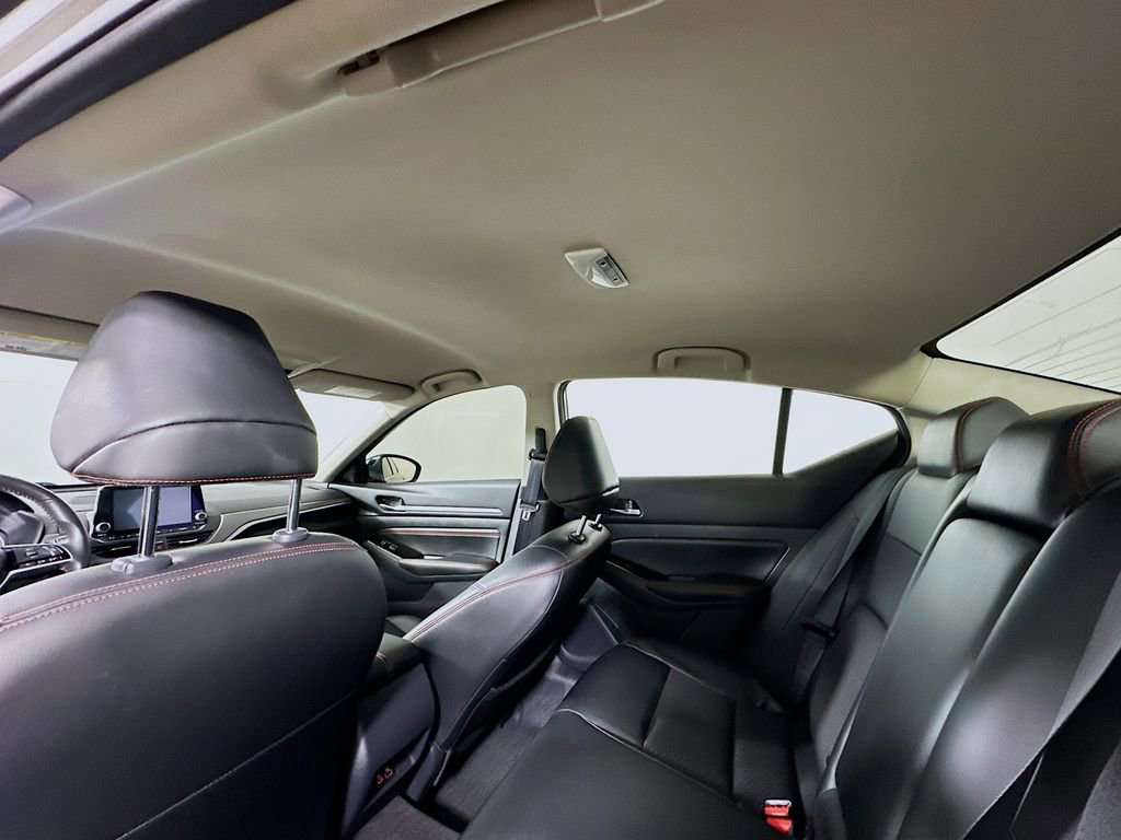 Used 2023 Nissan Altima 2.5 SR image 13