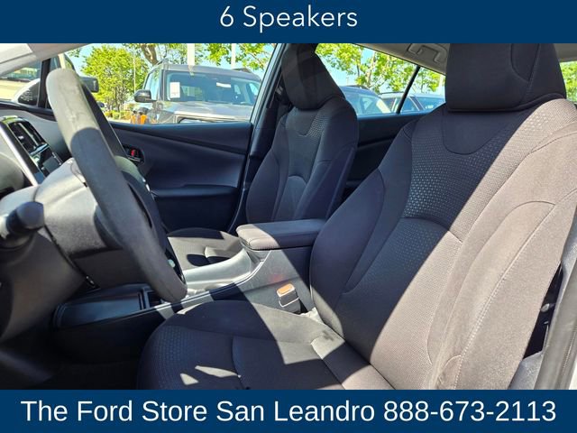 Used 2020 Toyota Prius LE AWD/4WD image 12