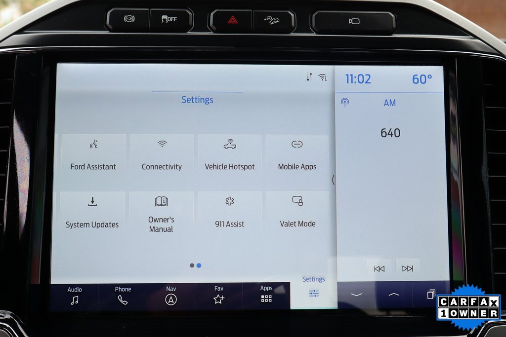 Used 2022 Ford F350 Lariat w/ Black Appearance Package image 32