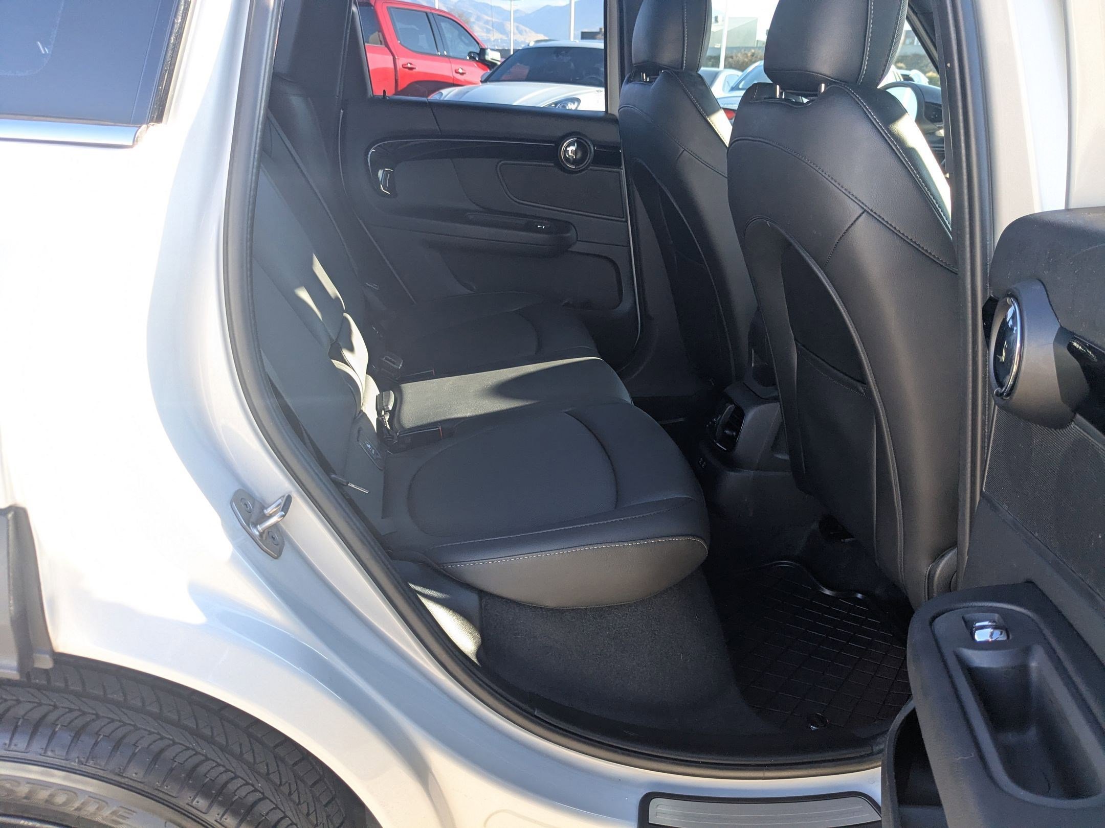 Used 2022 MINI Cooper Countryman SE w/ Premium Package image 19