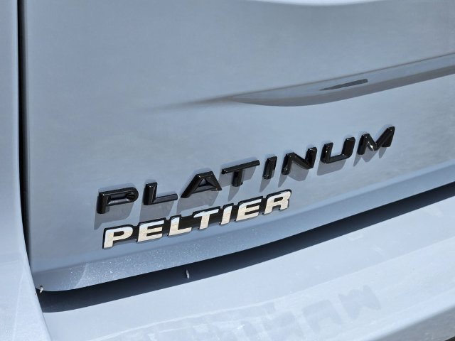 New 2027 Ford Expedition Platinum w/ Stealth Performance Package AWD/4WD image 5