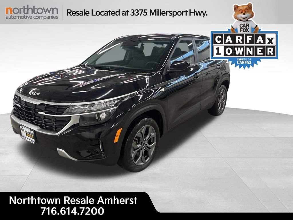 Used 2024 Kia Seltos LX AWD/4WD image 1