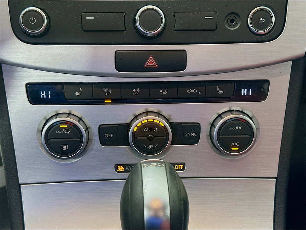 Used 2015 Volkswagen CC R-Line image 14