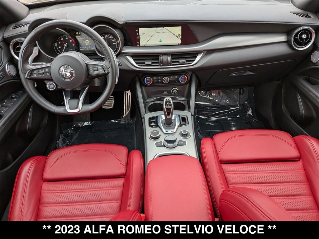 Used 2023 Alfa Romeo Stelvio Veloce image 25