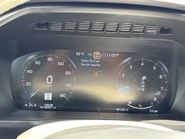 Used 2017 Volvo XC90 T6 Momentum w/ Vision Package AWD/4WD image 27