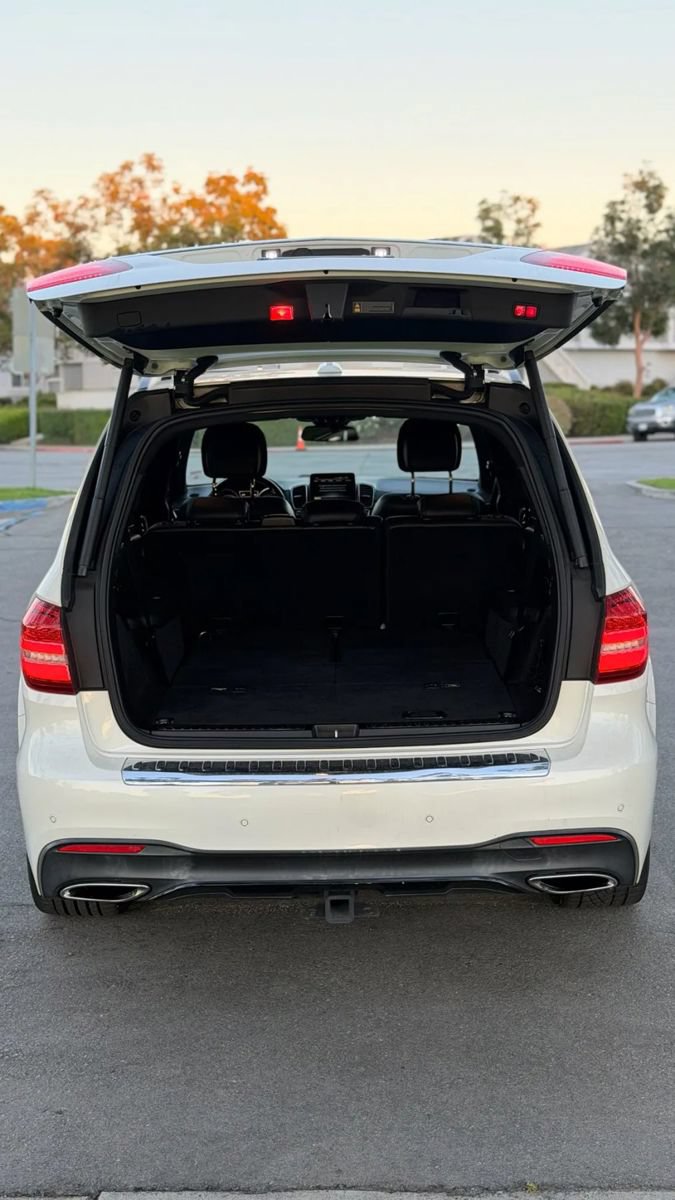 Used 2017 Mercedes-Benz GLS 550 4MATIC image 12