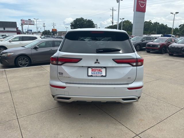 Used 2024 Mitsubishi Outlander SE FWD image 6