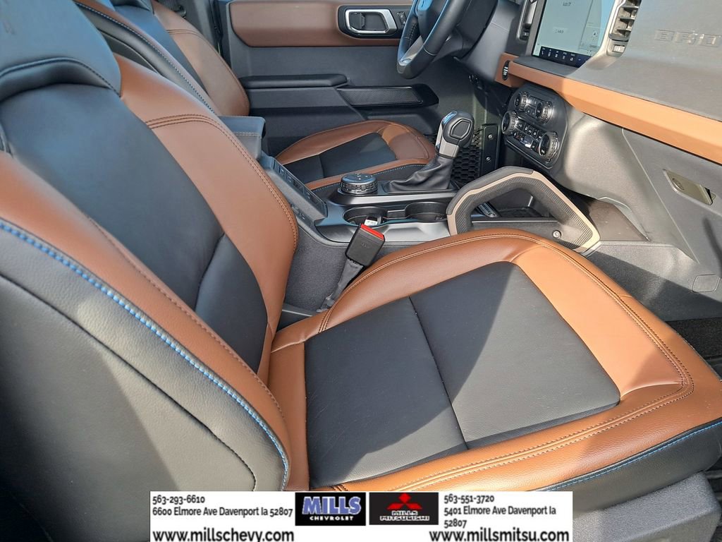 Used 2024 Ford Bronco Outer Banks AWD/4WD image 17