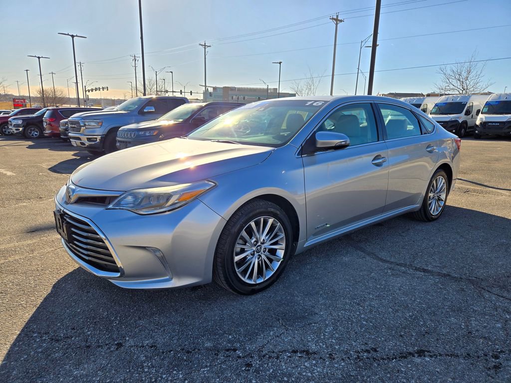 Used 2016 Toyota Avalon Limited image 8