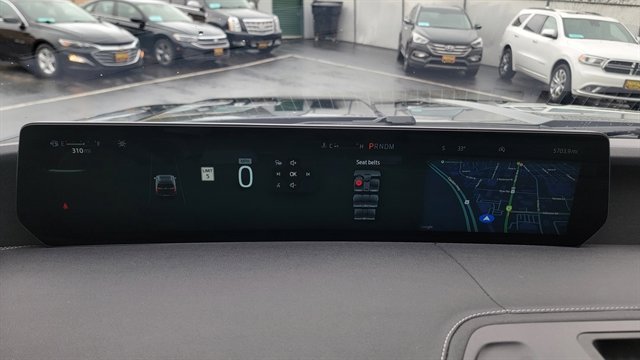 Used 2025 Ford Expedition Max Platinum image 33